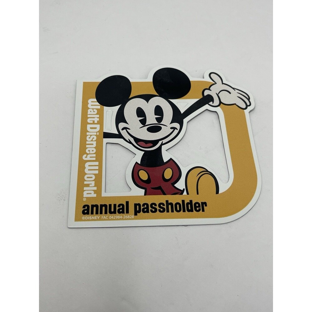 Disney WDW Passholder 2026 Magnet Mickey Classic